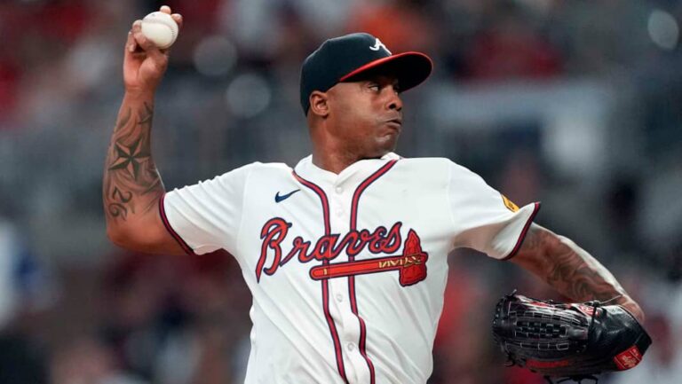 Raisel Iglesias recetó tres ponches y tuvo a Jorge Soler entre sus víctimas
