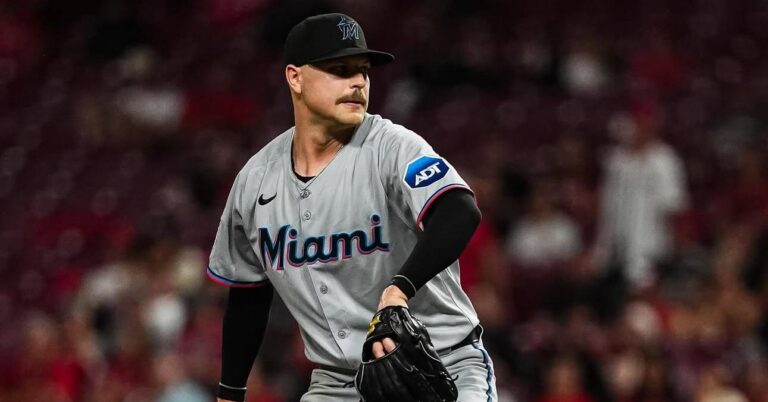 Marlins hacen historia con su décima victoria en la ruta