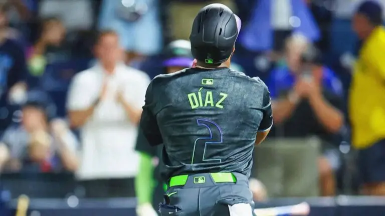 Yandy Díaz duplicó en jornada dominical de MLB con Tampa Bay Rays