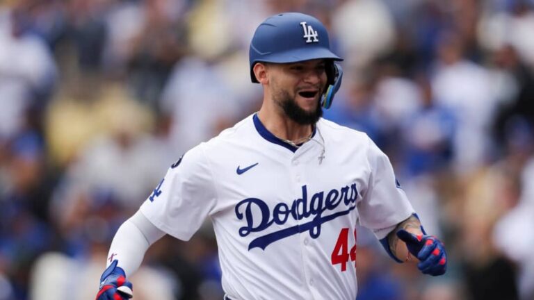 Andy Pagés duplica en jornada dominical ante Cerveceros de Milwaukee