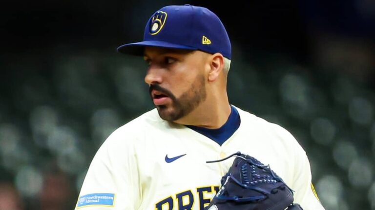 Néstor Cortés es cambiado a los Padres de San Diego