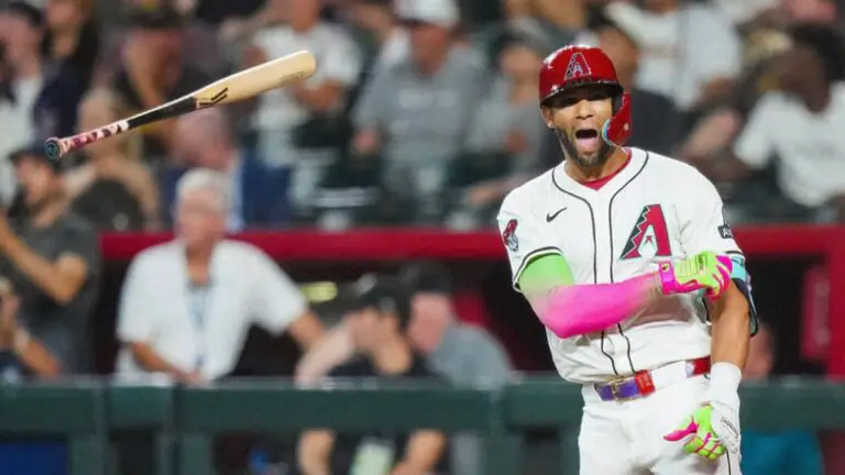 Lourdes Gurriel Jr mostró poder y despachó 2 HR ante San Diego