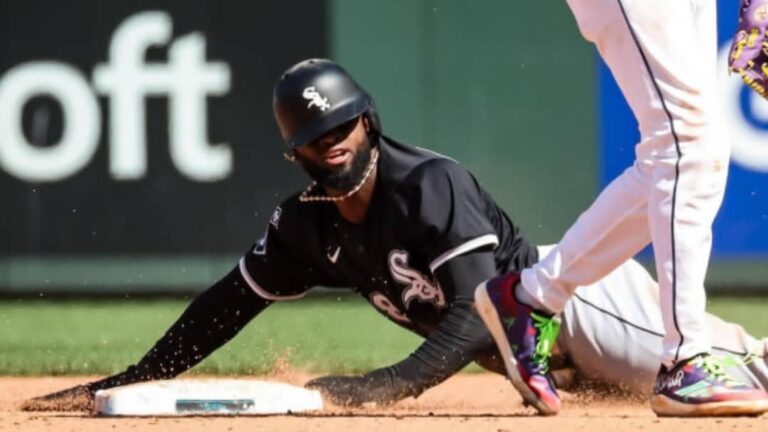 Luis Robert Jr se une a la exclusiva lista de cubanos con 100 HR y 100 SB en MLB