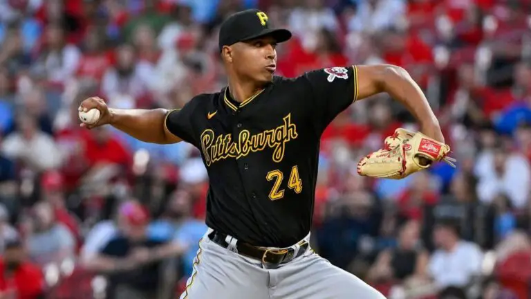 Johan Oviedo propina ocho ponches en Triple A