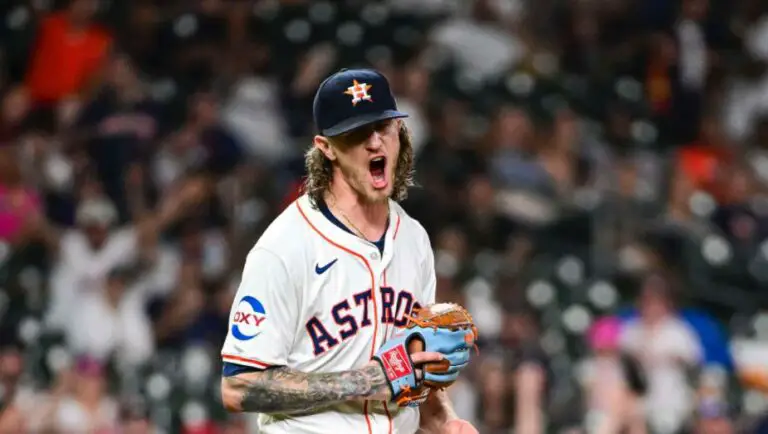 Dolores en el hombro izquierdo de Josh Hader prende las alarmas en Houston.