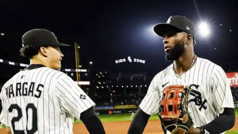 Miguel Vargas con multihits llega a 100 imparables por primera vez en MLB