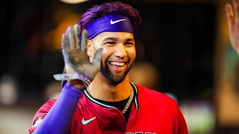 Lourdes Gurriel Jr conectó extrabase en victoria de Diamondbacks sobre Dodgers en MLB 2025