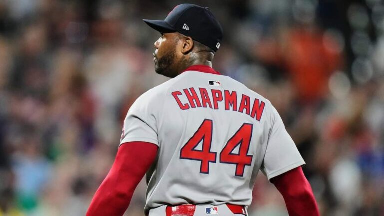 Aroldis Chapman reafirma su lugar entre los grandes relevistas