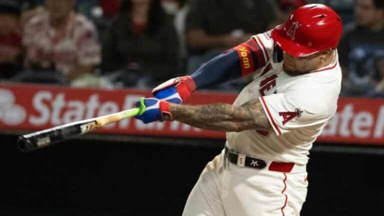 Yoan Moncada pega jonrón en triunfo de Los Angeles Angels