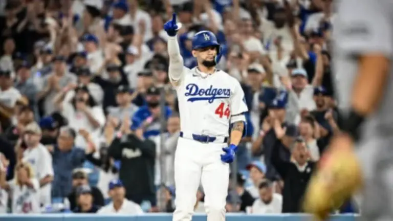 Andy Pagés pega jonrón y hace historia entre cubanos en MLB