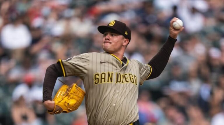 Adrián Morejón es nominado al Equipo Todo-MLB de la campaña del 2025