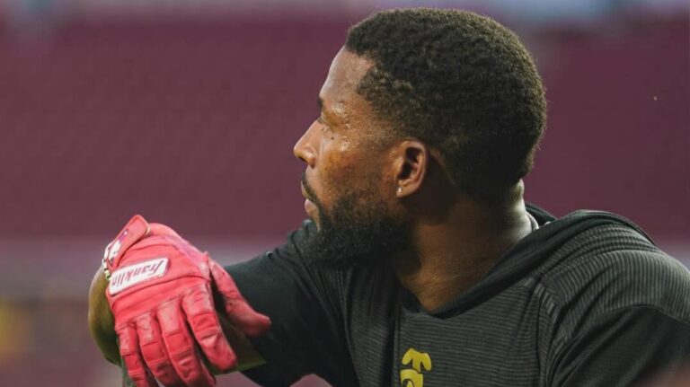 Julio Pablo Martínez ya se reportó a la pretemporada de los Tomateros de Culiacán