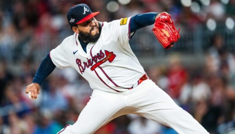 Daysbel Hernández mostró altibajos en su tercera campaña en la MLB Daysbel Hernández mostró altibajos en su tercera campaña en la MLB