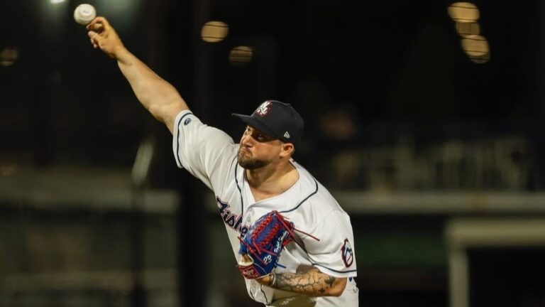 Rafael Sánchez no permite carreras en su debut en liga de Puerto Rico