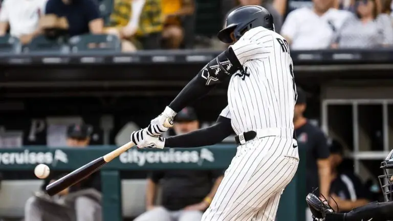 Luis Robert Jr. logró marca personal en bases robadas durante campaña lastrada por las lesiones