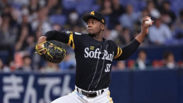 Liván Moinelo es el lanzador más dominante con 500 entradas en la NPB Liván Moinelo es el lanzador más dominante con 500 entradas en la NPB