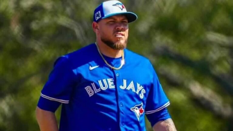 Yariel Rodríguez, pasó de ser demandado por 10 millones a esperar el «sí» para el Clásico Mundial 2026 Yariel Rodríguez, pasó de ser demandado por 10 millones a esperar el "sí" para el Clásico Mundial 2026