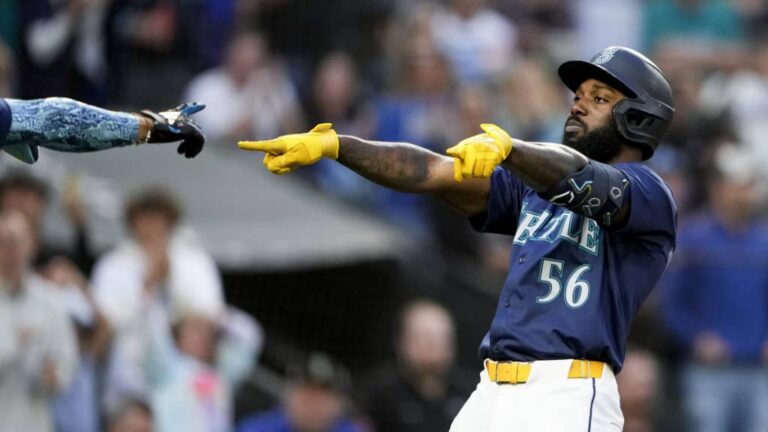 Randy Arozarena evita el arbitraje y pacta un contrato millonario para 2026 Randy Arozarena evita el arbitraje y pacta un contrato millonario para 2026