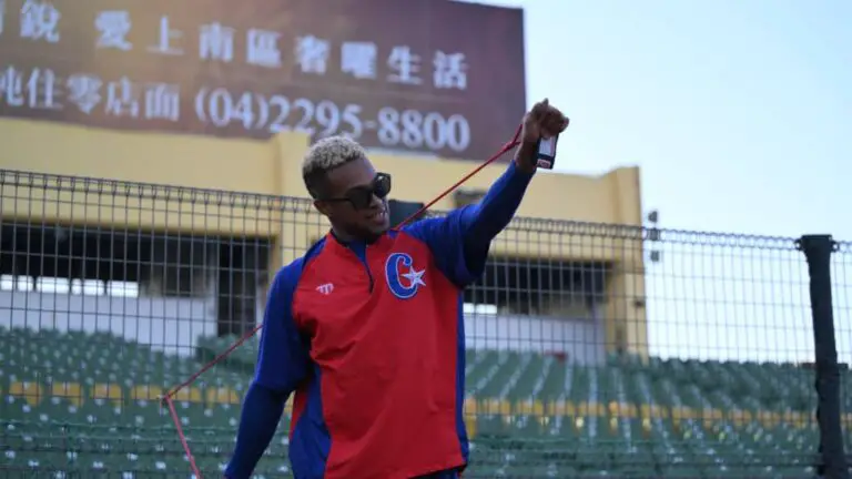 Raidel Martínez: El "cerrojo" de Cuba para el VI Clásico Mundial