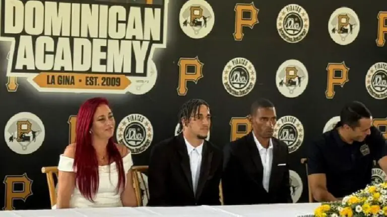 Prospecto Rolthemnay Marquetti firmó contrato con los Piratas de Pittsburgh