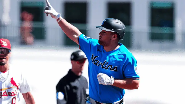 Pérez y Meyer debutan en la primavera, Marsee la saca del parque