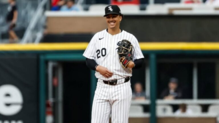 Miguel Vargas proyectado en tercera base por MLB en el Opening Day