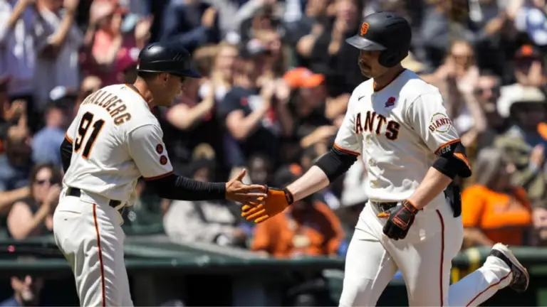 Austin Slater firma con los Marlins un contrato de Grandes Ligas