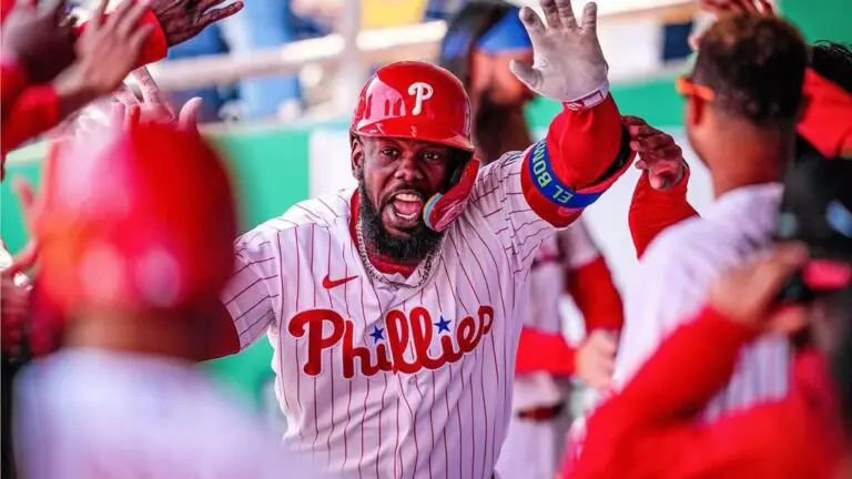 Adolis García suma extrabase en derrota de Philadelphia ante Washington