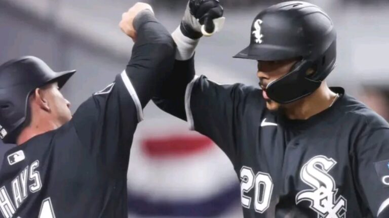 Miguel Vargas hace historia con Grand Slam y seis remolcadas ante los Marlins Miguel Vargas hace historia con Grand Slam y seis remolcadas ante los Marlins