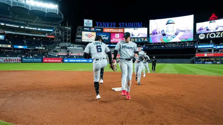 Miami Marlins remontan y vencen 7-6 a los New York Yankees