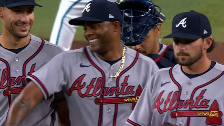 Raisel Iglesias logró su primer juego salvado de la temporada 2026