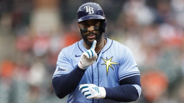 Yandy Díaz sumó otro partido multihits en el regreso de Tampa al Tropicana Field Yandy Díaz sumó otro partido multihits en el regreso de Tampa al Tropicana Field