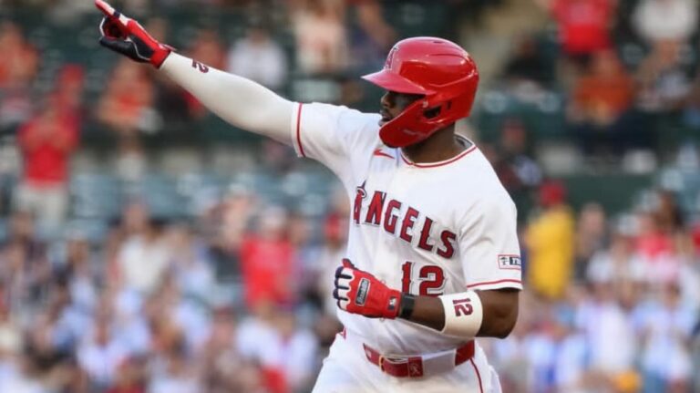 Jorge Soler pega cuadrangular de dos carreras ante Bravos de Atlanta