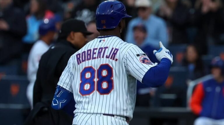 Luis Robert Jr pega segundo jonrón de la temporada en MLB Luis Robert Jr pega segundo jonrón de la temporada en MLB