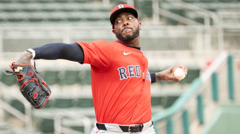 Aroldis Chapman llega a 4 juegos salvados en la temporada 2026 de Grandes Ligas