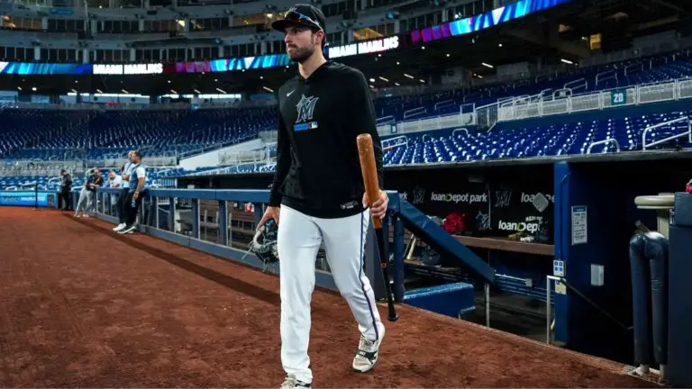 Joe Mack continúa impresionando defensivamente pese a las dificultades colectivas de los Marlins Joe Mack continúa impresionando defensivamente pese a las dificultades colectivas de los Marlins