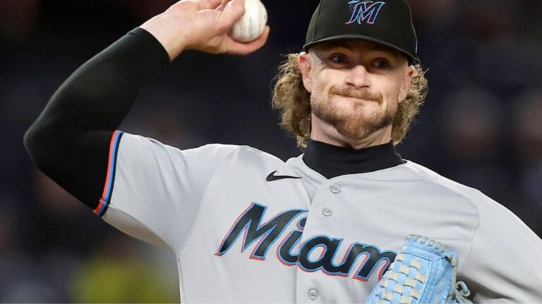 Marlins designan para asignación a Chris Paddack tras flojo rendimiento