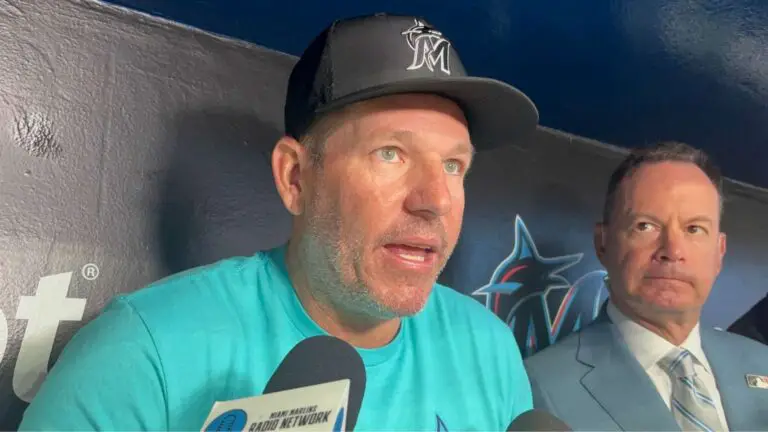 Los Marlins se hunden pero Clayton McCullough habla de cosas positivas