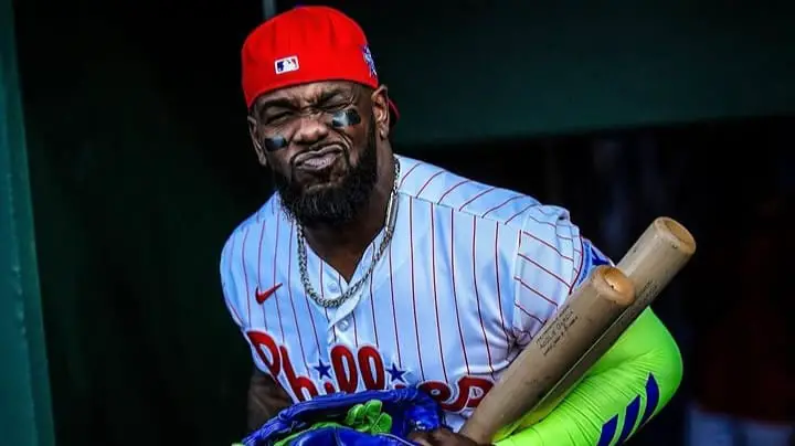 Adolis García sumó otro extrabase en la temporada 2026 de Grandes Ligas Adolis García sumó otro extrabase en la temporada 2026 de Grandes Ligas