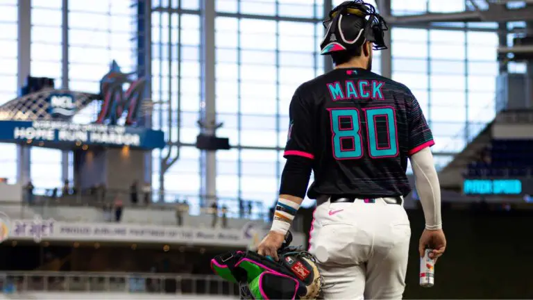 Cómo Joe Mack ha cambiado defensivamente a los Marlins desde su debut Cómo Joe Mack ha cambiado defensivamente a los Marlins desde su debut