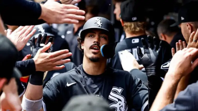 Miguel Vargas empuja carrera ante Cleveland