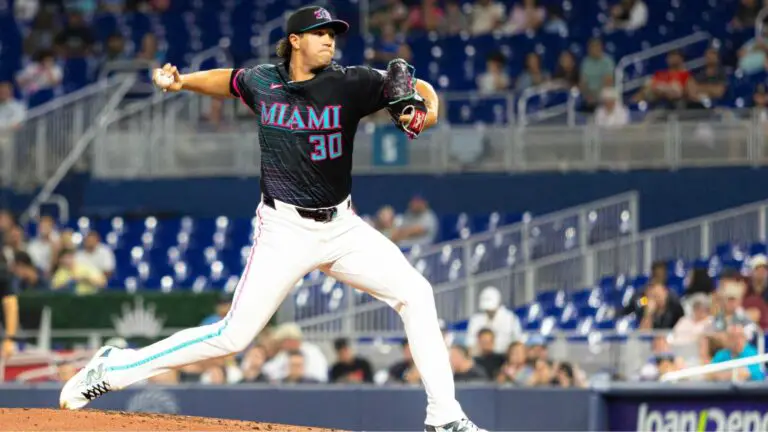 Phillips sufre desde el inicio y expone la fragilidad de la rotación de los Marlins Phillips sufre desde el inicio y expone la fragilidad de la rotación de los Marlins
