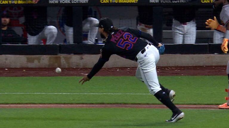 Actuación dominante de Cionel Pérez ante los Cachorros de Chicago