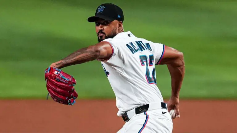 Sandy Alcántara sigue haciendo historia con los Marlins en 2026