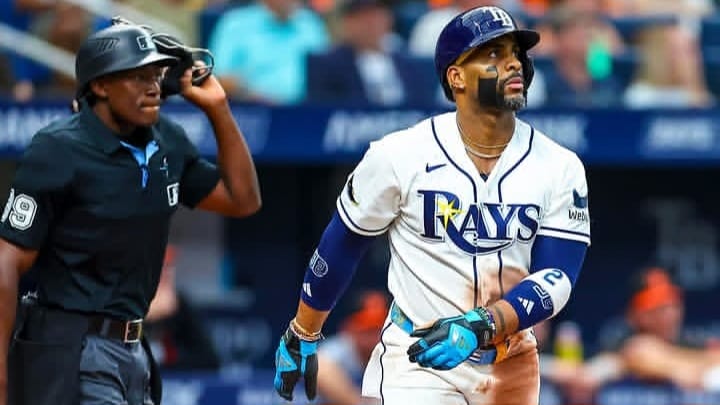 Yandy Díaz duplica y suma otro juego multihits en la temporada 2026 Yandy Díaz duplica y suma otro juego multihits en la temporada 2026