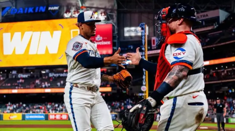 Astros doblegan a White Sox y se afianzan en la cima del oeste (AL). Astros doblegan a White Sox y se afianzan en la cima del oeste (AL).