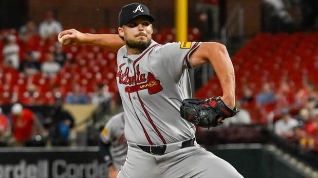 Víctor Mederos consigue su quinta victoria de la temporada en la MLB Víctor Mederos consigue su quinta victoria de la temporada en la MLB