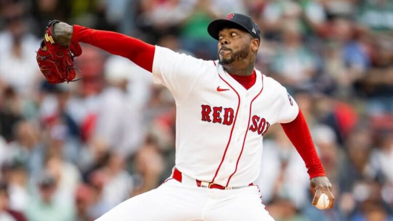 Aroldis Chapman cumplió el objetivo de los 400 juegos salvados en MLB Aroldis Chapman cumplió el objetivo de los 400 juegos salvados en MLB