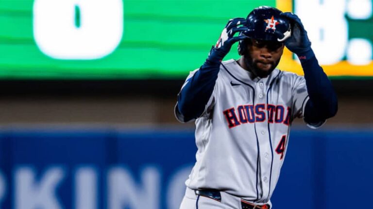 Yordan Álvarez: «Ganar el título de bateo es algo de lo que me siento muy orgulloso» Yordan Álvarez: "Ganar el título de bateo es algo de lo que me siento muy orgulloso"