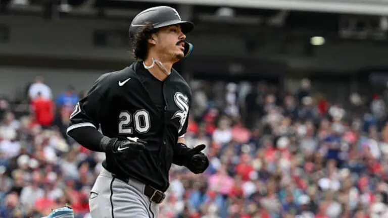 Miguel Vargas encabeza el roster de Chicago ante los Astros
